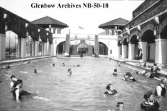 Cave-and-Basin-swimming-pool-hot-springs-Sulphur-Springs-Basin-Banff-Alberta-1910-1918