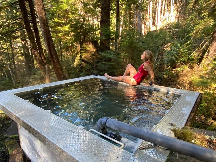 Read more about the article Frizzell Hot Springs