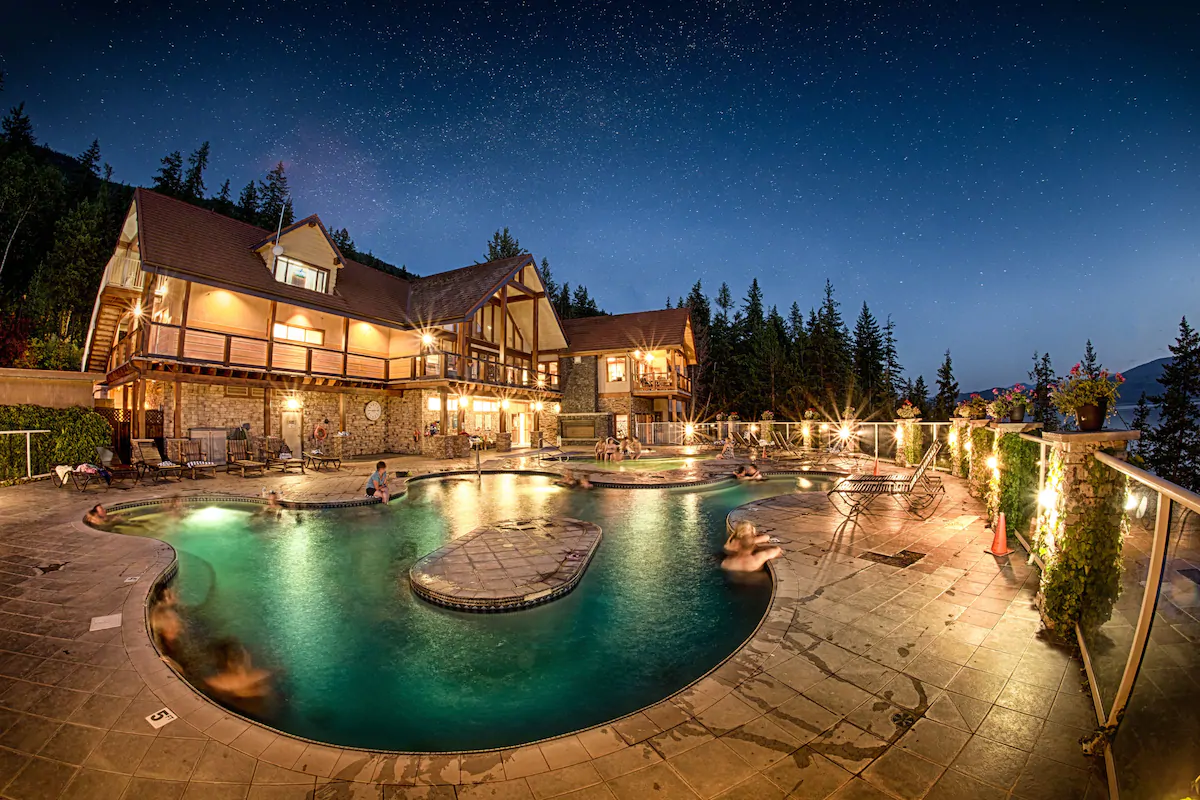 You are currently viewing Halcyon Hot Springs Resort